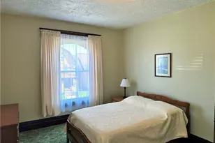 425 Wayne Ave, Ellwood City, PA 16117 - Photo 27
