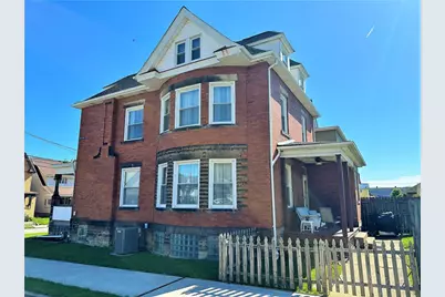 425 Wayne Ave, Ellwood City, PA 16117 - Photo 3