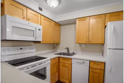 507 Hunters Path Rd #12, Bridgeville, PA 15017 - Photo 3