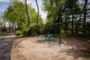 507 Hunters Path Rd, Bridgeville, PA 15017 - Photo 27