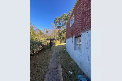 321 Apache Drive, Monessen, PA 15062 - Photo 5