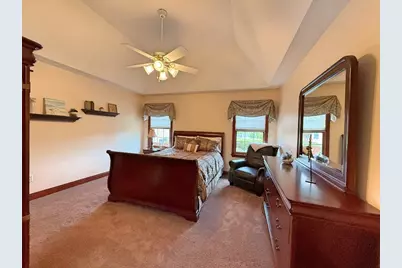 300 Pine Valley Dr, Bridgeville, PA 15017 - Photo 31