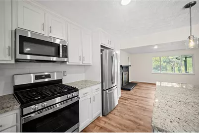 271 Forest Grove Rd, Coraopolis, PA 15108 - Photo 9
