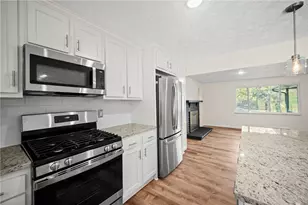 271 Forest Grove Rd, Coraopolis, PA 15108 - Photo 9
