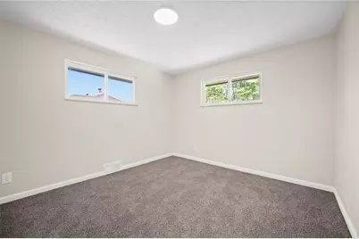271 Forest Grove Rd, Coraopolis, PA 15108 - Photo 17