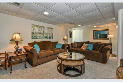 7921 Marmion Dr, Ross Twp, PA 15237 - Photo 25