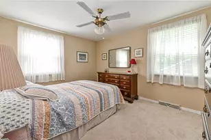7921 Marmion Dr, Ross Twp, PA 15237 - Photo 15