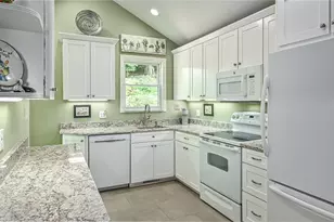 7921 Marmion Dr, Ross Twp, PA 15237 - Photo 9