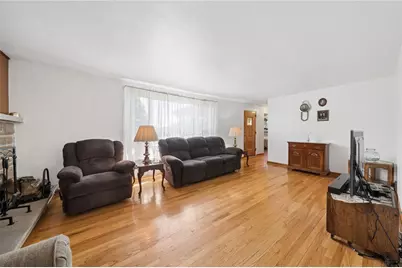 324 Grove Dr, Lower Burrell, PA 15068 - Photo 5