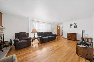 324 Grove Dr, Lower Burrell, PA 15068 - Photo 5