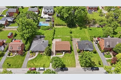 1290 Lakemont Dr, Pittsburgh, PA 15243 - Photo 43