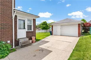 23 S 6th St, Youngwood, PA 15697 - Photo 33