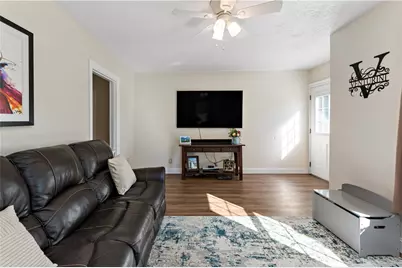 122 Strawberry Aly, Hopewell Township, PA 15001 - Photo 5