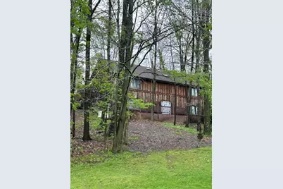 402 Tomahawk Trl, Jackson Township, PA 16137 - Photo 1