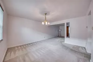 7 Chapel Dr, Ross Twp, PA 15237 - Photo 9