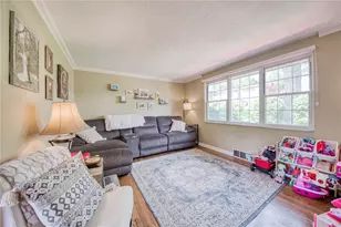 1325 Meadowlark Dr, Scott Township, PA 15243 - Photo 3