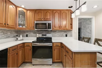 2421 Rolling Farms Road, Pittsburgh, PA 15116 - Photo 13