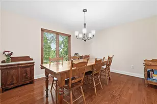 4108 Jasmine Dr, Bethel Park, PA 15102 - Photo 9