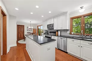 4108 Jasmine Dr, Bethel Park, PA 15102 - Photo 11