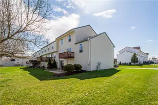 410 Suncrest Dr, Cranberry Township, PA 16066 - Photo 29