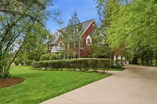 120 Lyndhurst Cir, Pine Township, PA 15090 - Photo 3