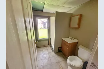 22 State St, Greenville Boro, PA 16125 - Photo 15
