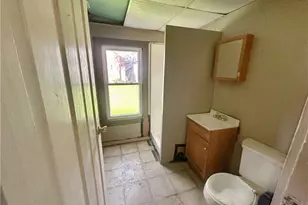 22 State St, Greenville Boro, PA 16125 - Photo 15