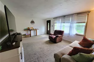 124 Sunny Ln, Hunker, PA 15639 - Photo 5