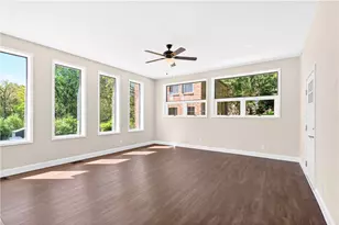 555 Thompson Run Rd, Ross Twp, PA 15237 - Photo 15