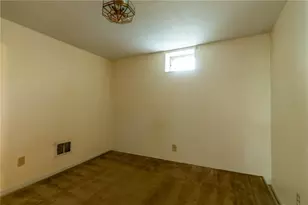 307 N 6th St, Clairton, PA 15025 - Photo 17