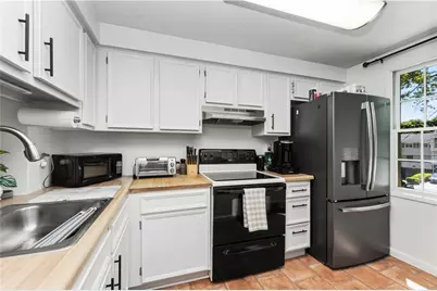 7407 Lafayette Sq, Hopewell Township, PA 15001 - Photo 13