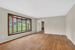 219 Main Entrance Dr, Pittsburgh, PA 15228 - Photo 5