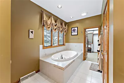 10 Briarwood Ln, Wilmington Township, PA 16142 - Photo 19
