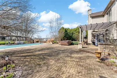 10 Briarwood Ln, Wilmington Township, PA 16142 - Photo 47