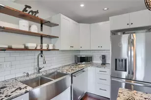701 Old Zelienople Rd, Ellwood City, PA 16117 - Photo 15