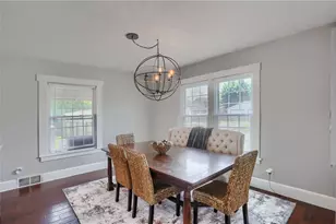 701 Old Zelienople Rd, Ellwood City, PA 16117 - Photo 11