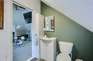 701 Old Zelienople Rd, Ellwood City, PA 16117 - Photo 25