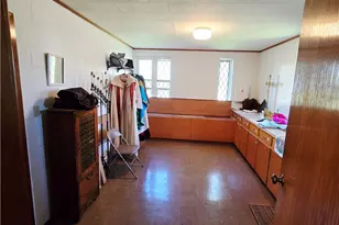 159 Todd Ave, Hermitage, PA 16148 - Photo 17