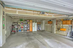 1871 Pioneer Dr, Pittsburgh, PA 15143 - Photo 35