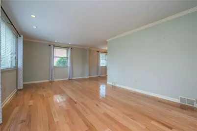 1133 Meadowlark Dr, Scott Township, PA 15243 - Photo 5