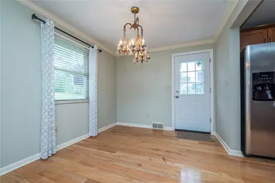 1133 Meadowlark Dr, Scott Township, PA 15243 - Photo 9