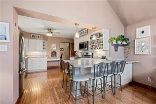 331 Jefferson Dr, Pittsburgh, PA 15228 - Photo 15