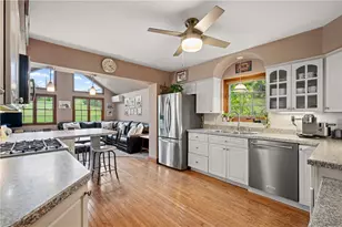 331 Jefferson Dr, Pittsburgh, PA 15228 - Photo 11
