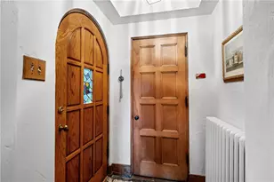 331 Jefferson Dr, Pittsburgh, PA 15228 - Photo 5