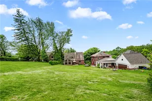 331 Jefferson Dr, Pittsburgh, PA 15228 - Photo 35