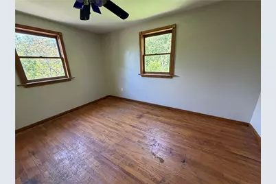 3079 Mount Troy Rd, Pittsburgh, PA 15212 - Photo 9
