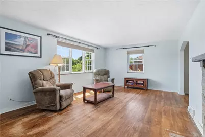 1107 Girard Rd, Pittsburgh, PA 15227 - Photo 15