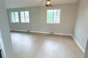 3929 Cape Cod Dr, Pittsburgh, PA 15239 - Photo 15