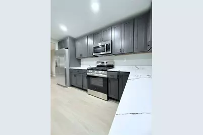 3929 Cape Cod Dr, Pittsburgh, PA 15239 - Photo 13