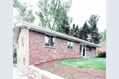 3929 Cape Cod Dr, Pittsburgh, PA 15239 - Photo 1